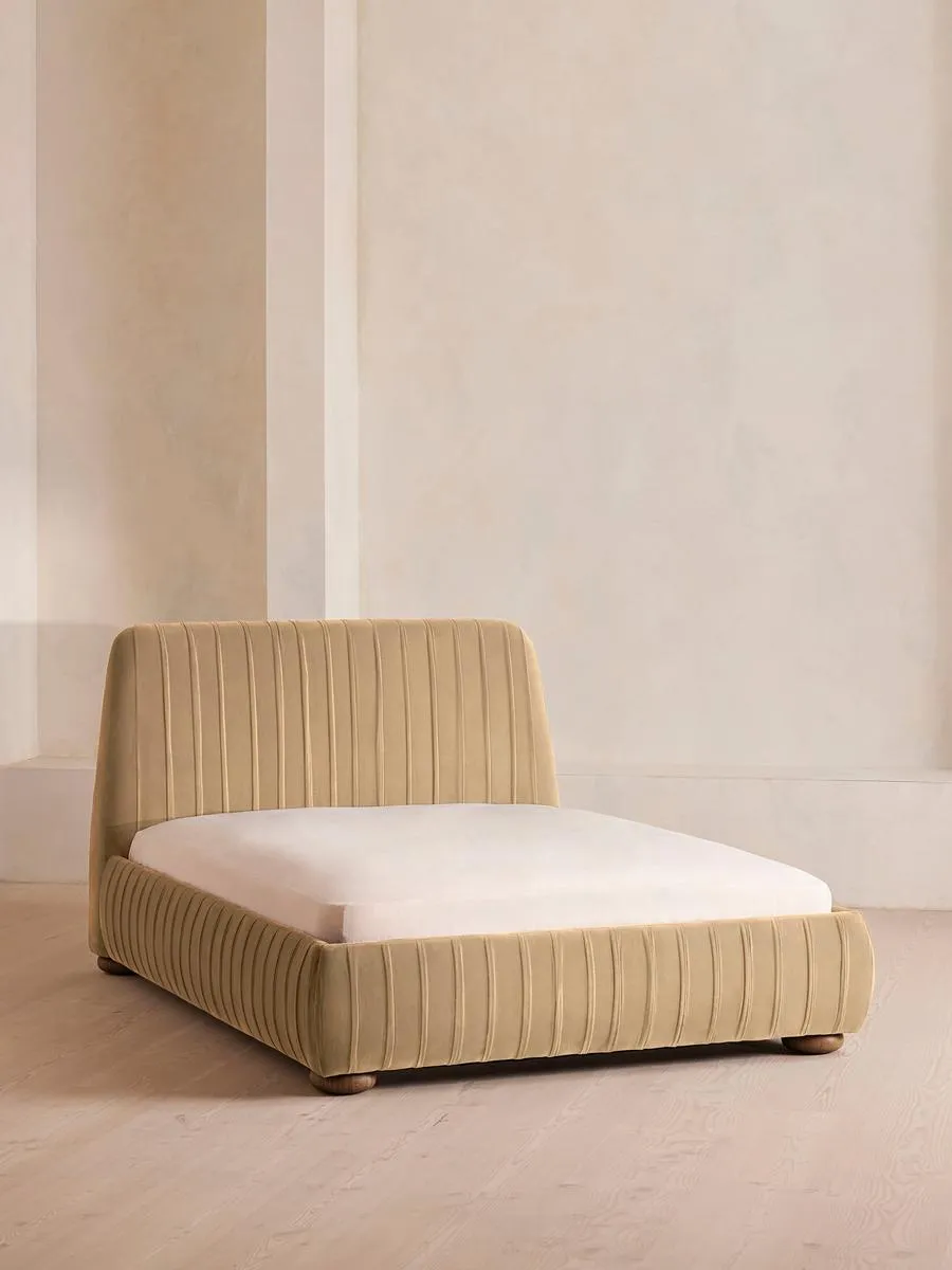 Vivienne Bed, Double, Velvet, Camel