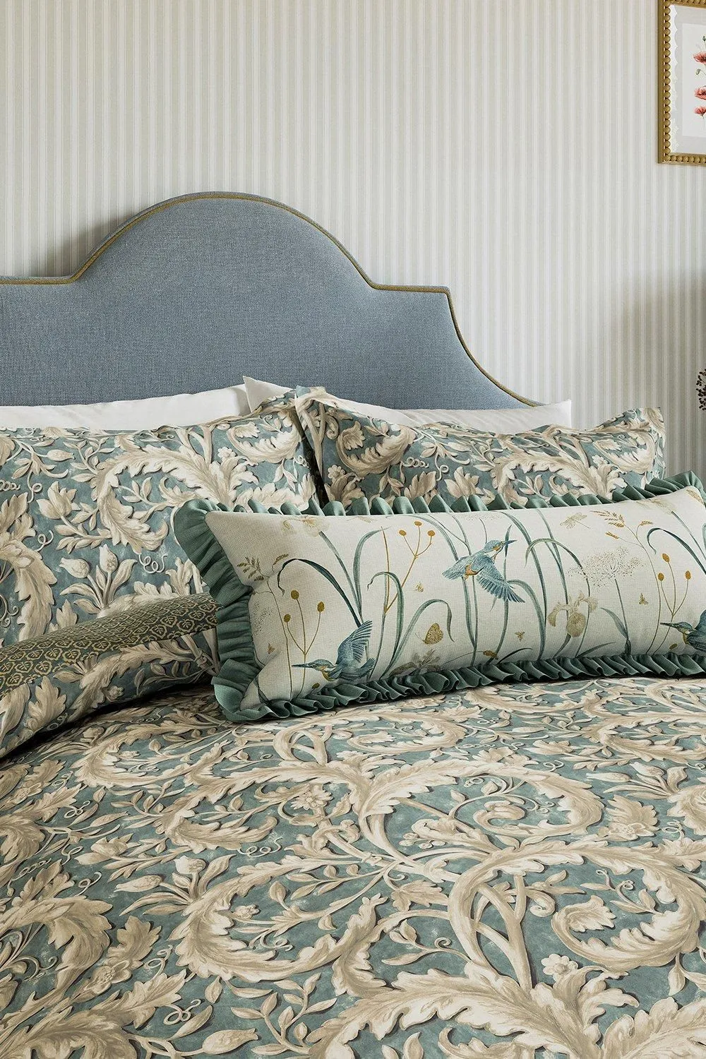 Sanderson 'Tilia Lime' Cotton Duvet Cover Set in Teal 2