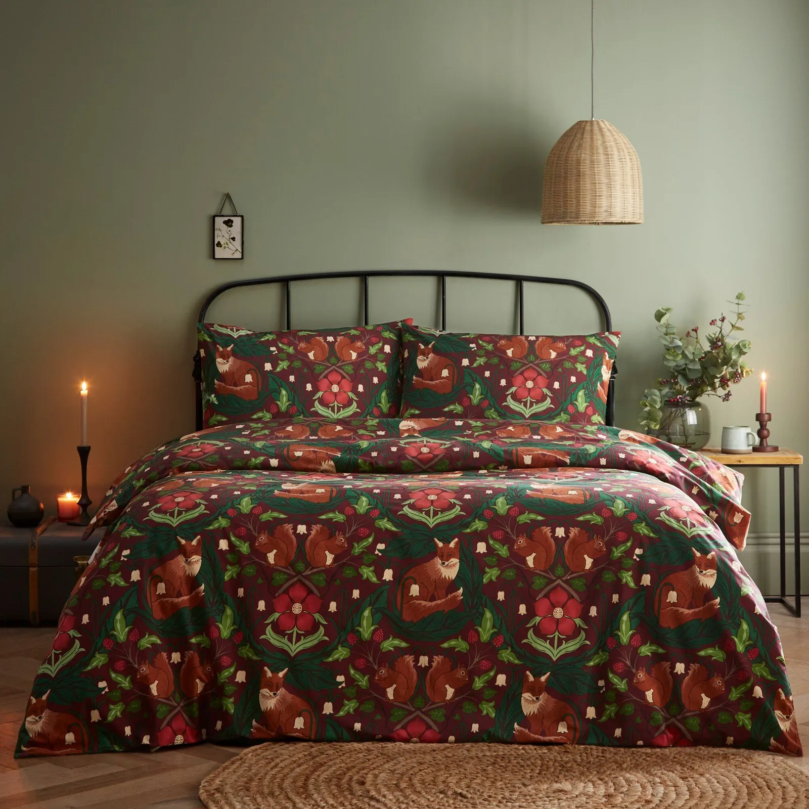 Portfolio Home Bowland Animal Print Duvet Cover Quilt Set with Pillowcase in Red