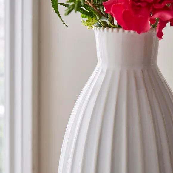 Ceramic Ribbed Vase with Beaded Edge 2