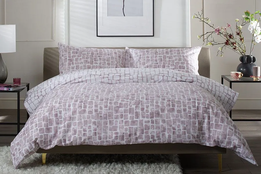 The Lyndon Company Tulle Extrasoft 100% Cotton Breathable Duvet Cover Set in Pink 1