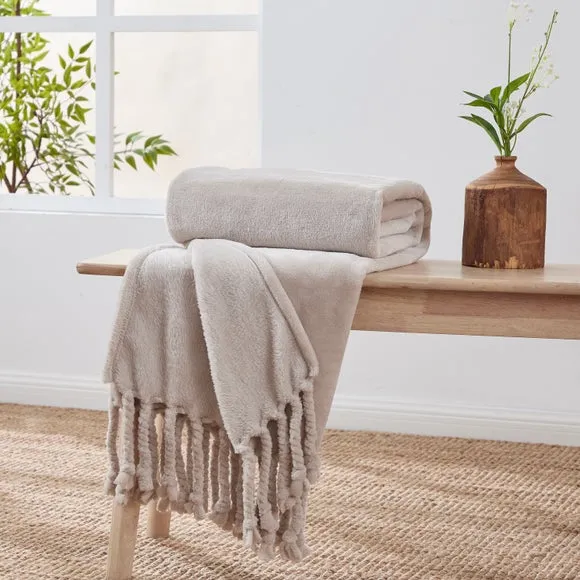 Tassel Throw Blanket 130cm x 170cm 1