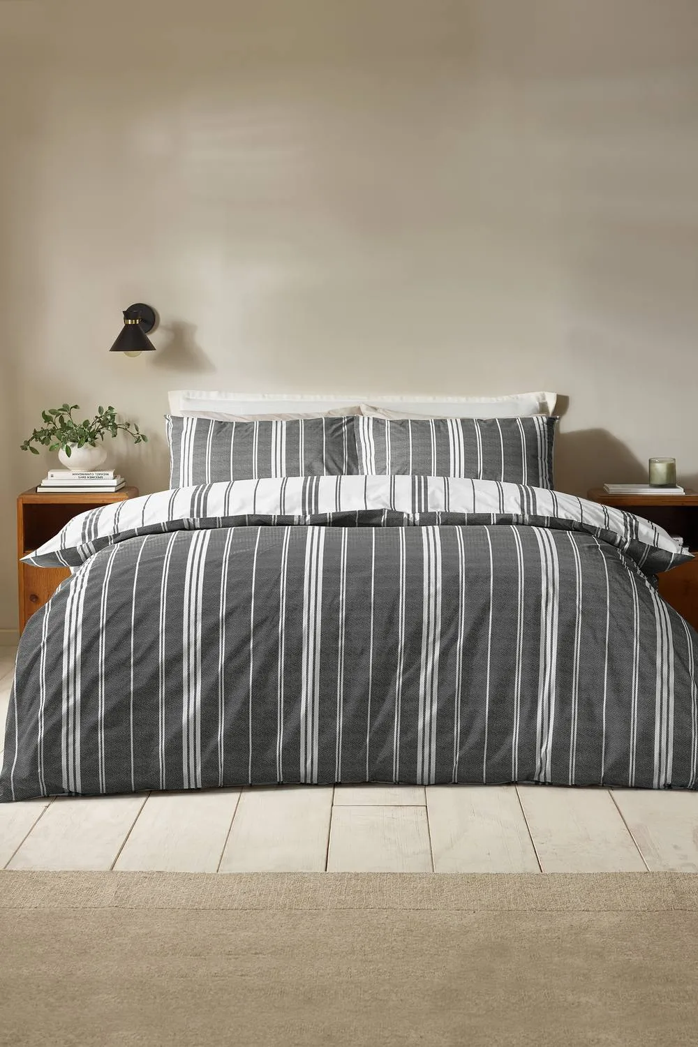 Catherine Lansfield 'Harbour Stripe' Reversible Duvet Cover Set in Black 2