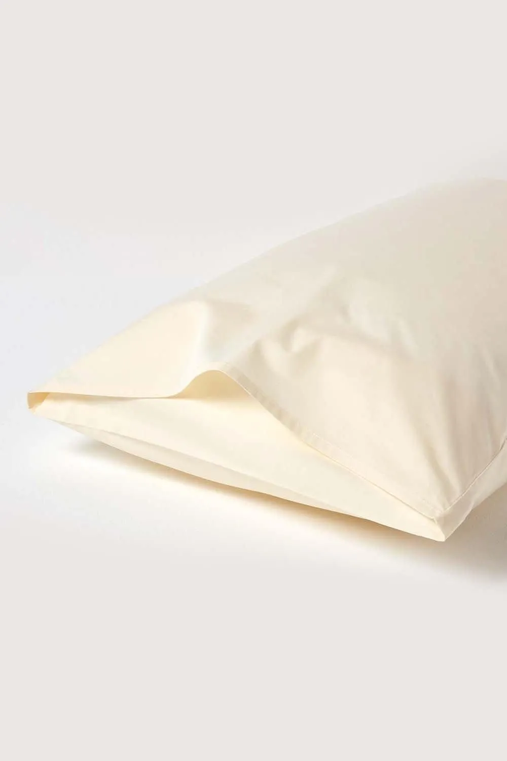Homescapes Egyptian Cotton Housewife Pillowcase 200 TC, Standard Size in Cream 3