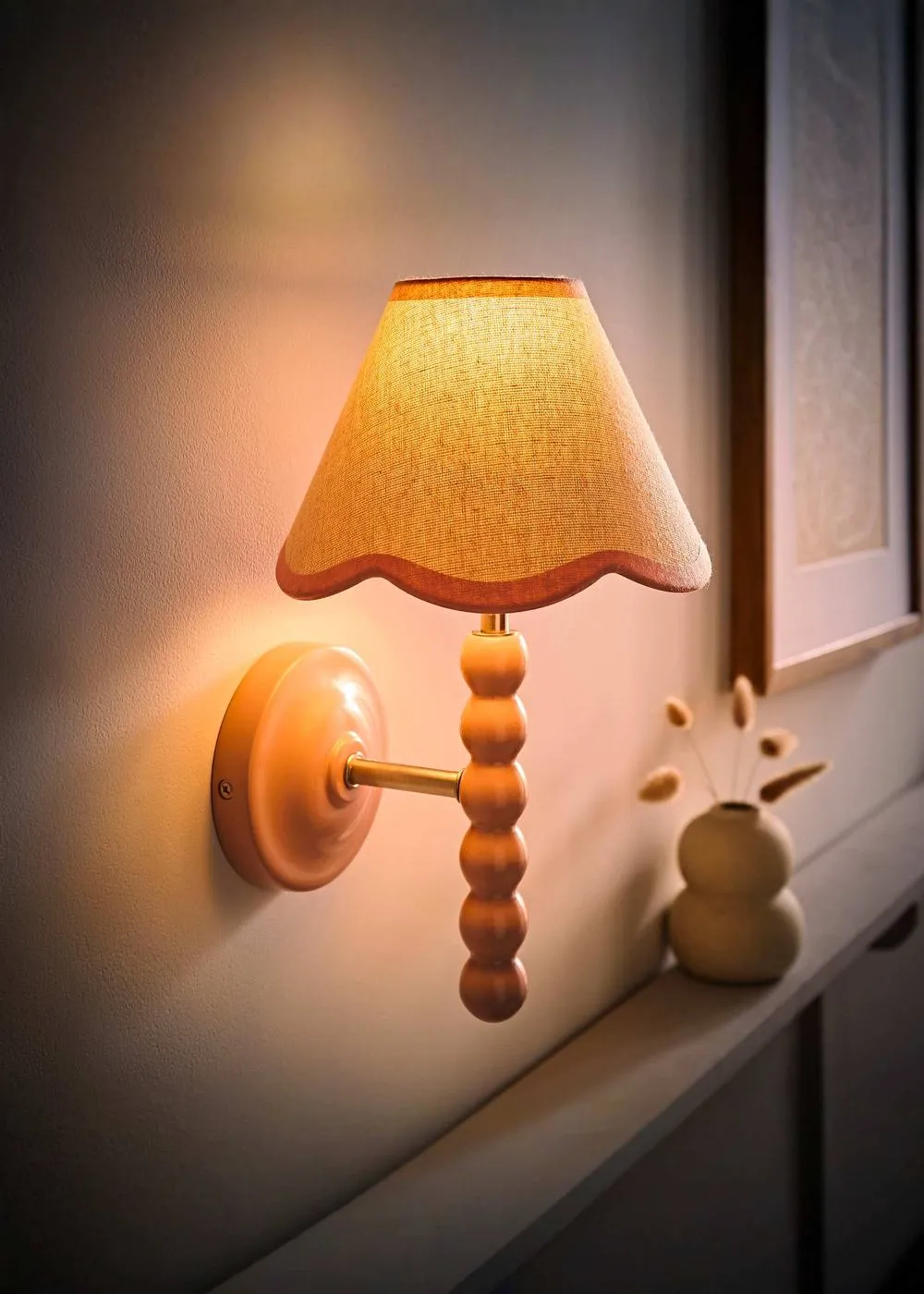 ValueLights Bobbins Rose Pink Bobble Wall Light & Linen Pastel Trim Lamp Shade in Pale Pink 2