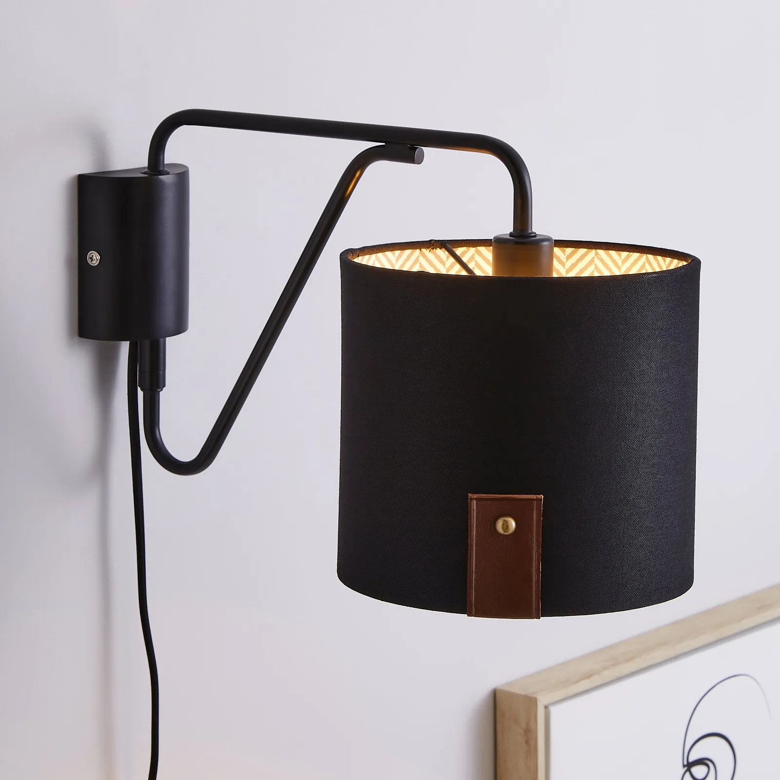 Dorrian Easy Fit Plug In Wall Light Black