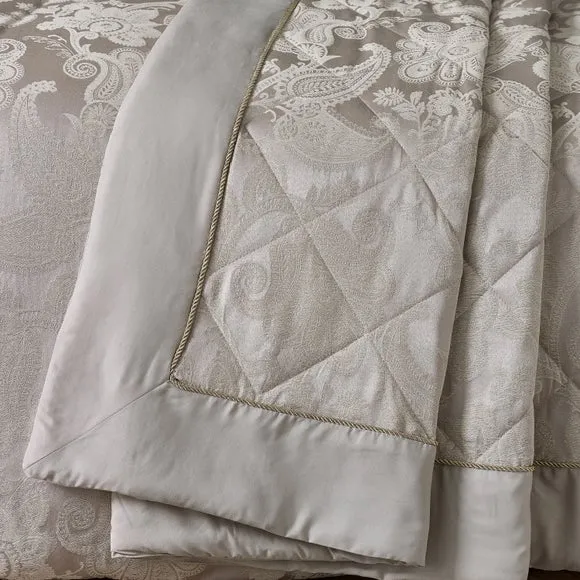 Catherine Lansfield Opulent Jacquard Bedspread 2