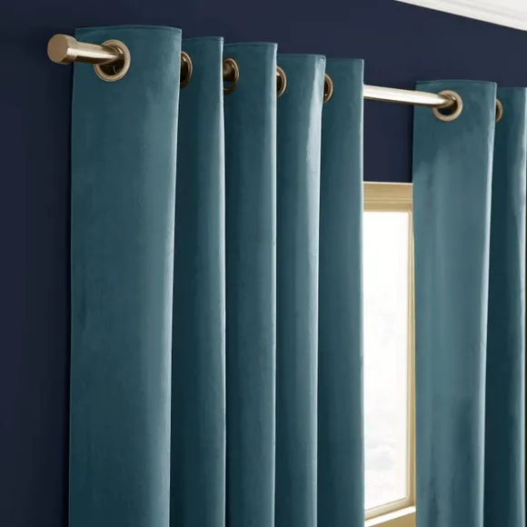 Luxe Velour Eyelet Curtains (Blackout Available)