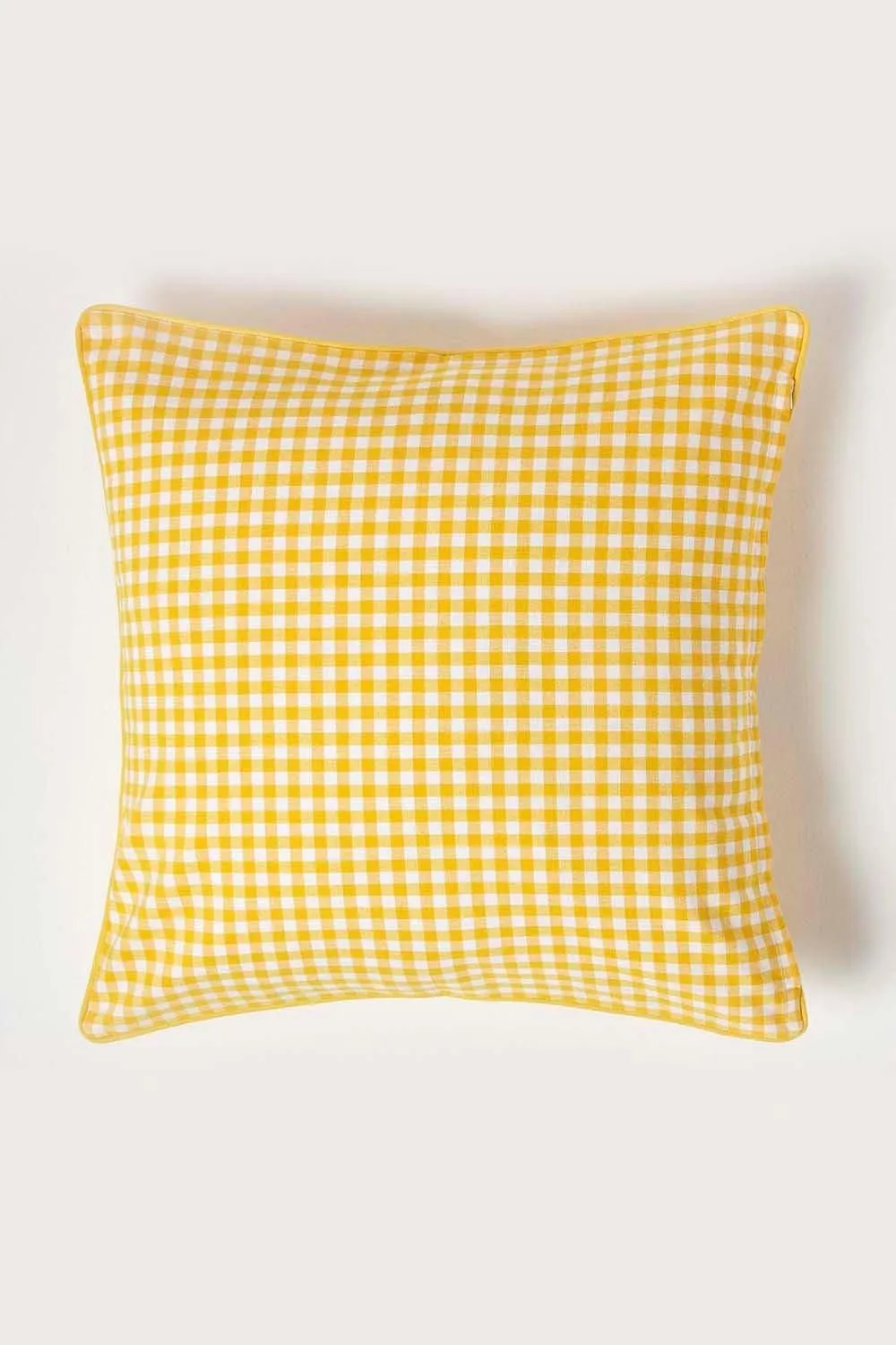 Homescapes Cotton Gingham Check Cushion Cover in Yellow