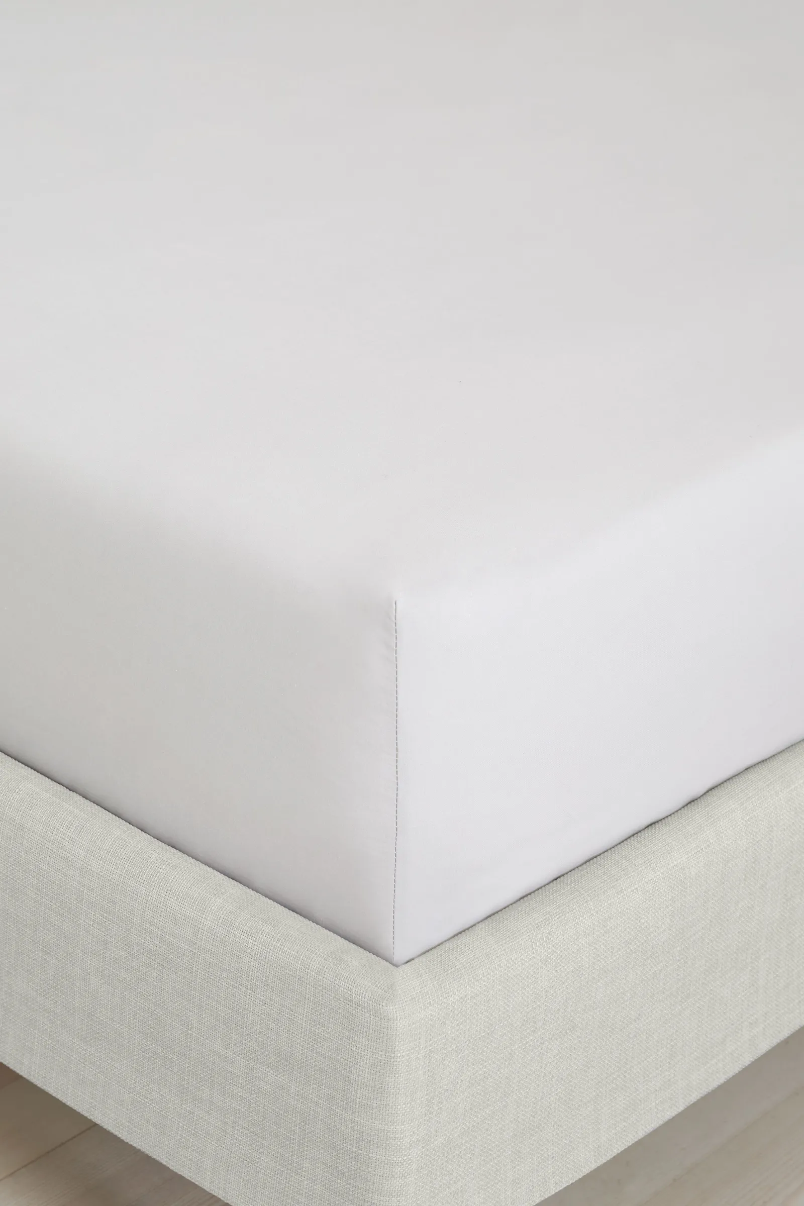 Bianca 200 Thread Count Cotton Percale 32cm Depth Sheet in Grey 1
