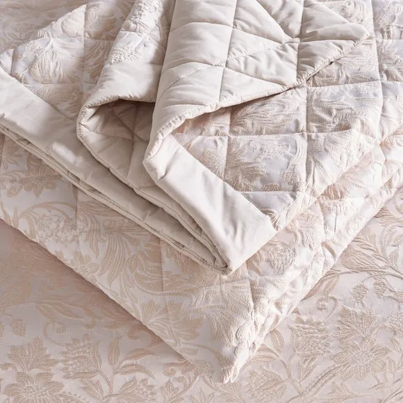 Dorma Winchester Bedspread 2