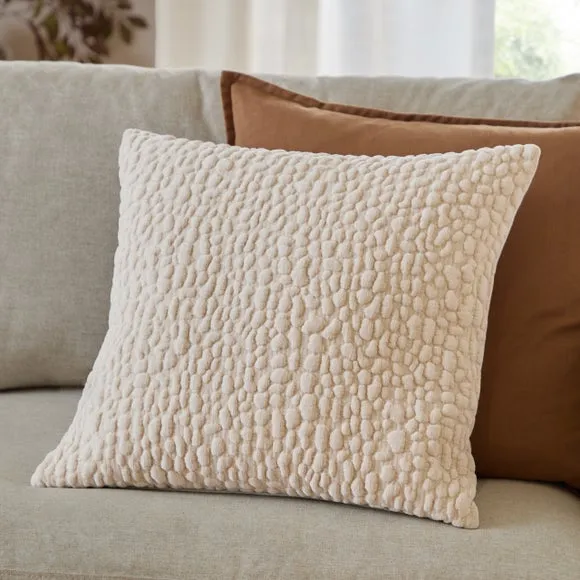 Yard Pebble Square Cushion 1