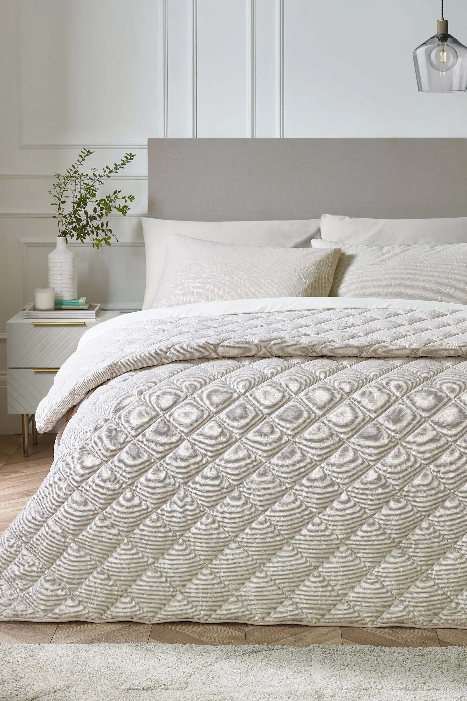Catherine Lansfield Corded Leaves Quilted Warm & Cosy 240cm x 260cm Bedspread in Gold 3
