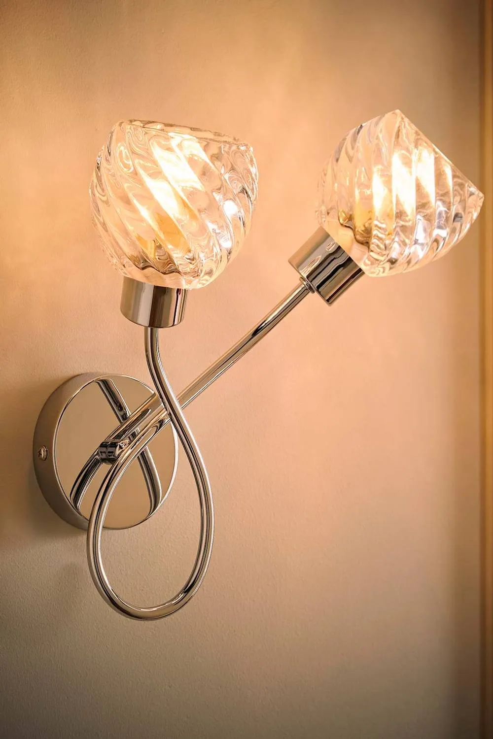 ValueLights Reyka Chrome 2 Way Swirl Glass Wall Light in Metallic Silver 2