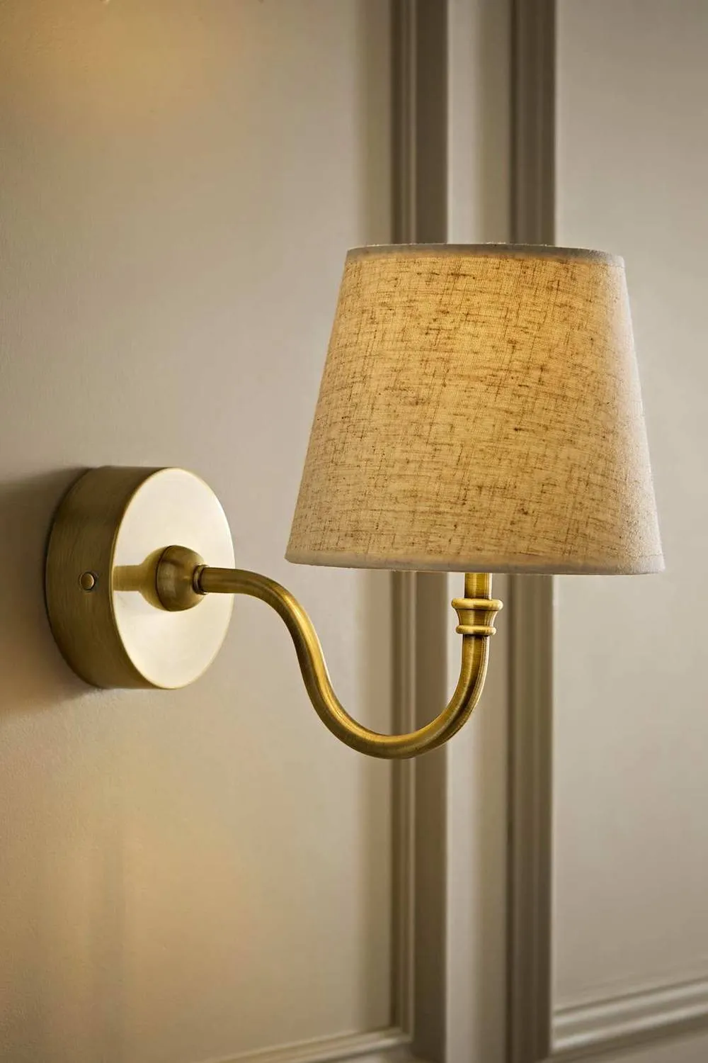 ValueLights Lowe Linen Taper Shade Metal Portable Rechargeable Wall Light in Gold 1