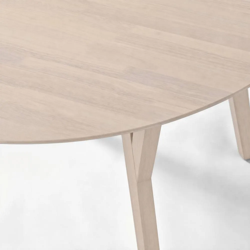 FurnitureboxUK Lynton Round Walnut Effect Wood 4-6 Seater Dining Table in White 5