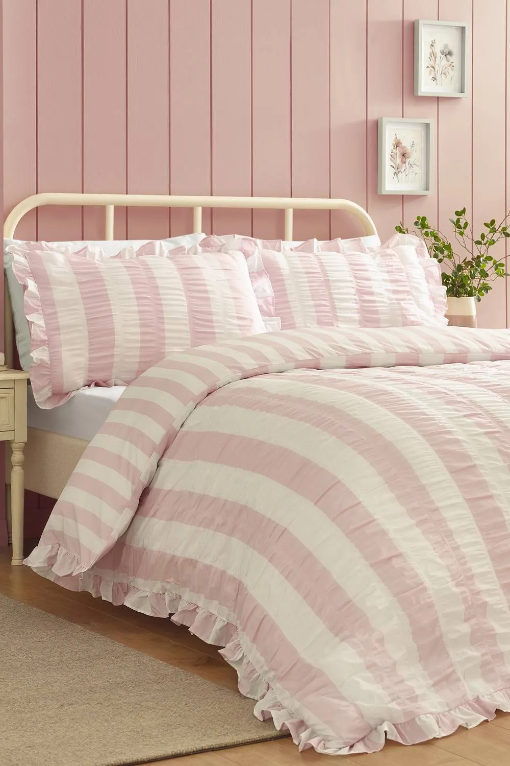 Catherine Lansfield 'Seersucker Frill Stripe' Duvet Cover Set in Pink
