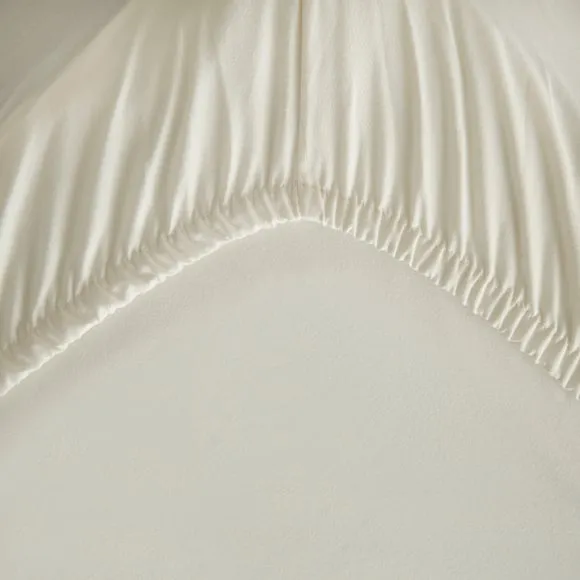 Super Soft Ivory Recycled Polyester Fitted Sheet 3