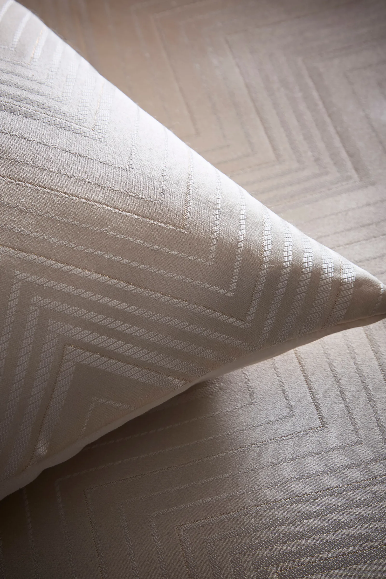 Laurence Llewelyn-Bowen 'Cocktail' Geometric Jacquard Duvet Cover Set in Ivory 3