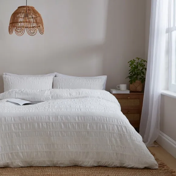 Woven Brixham Seersucker Cotton Duvet Cover & Pillowcase Set 1