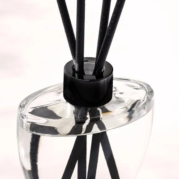 Moments Vanilla Noir Diffuser 3