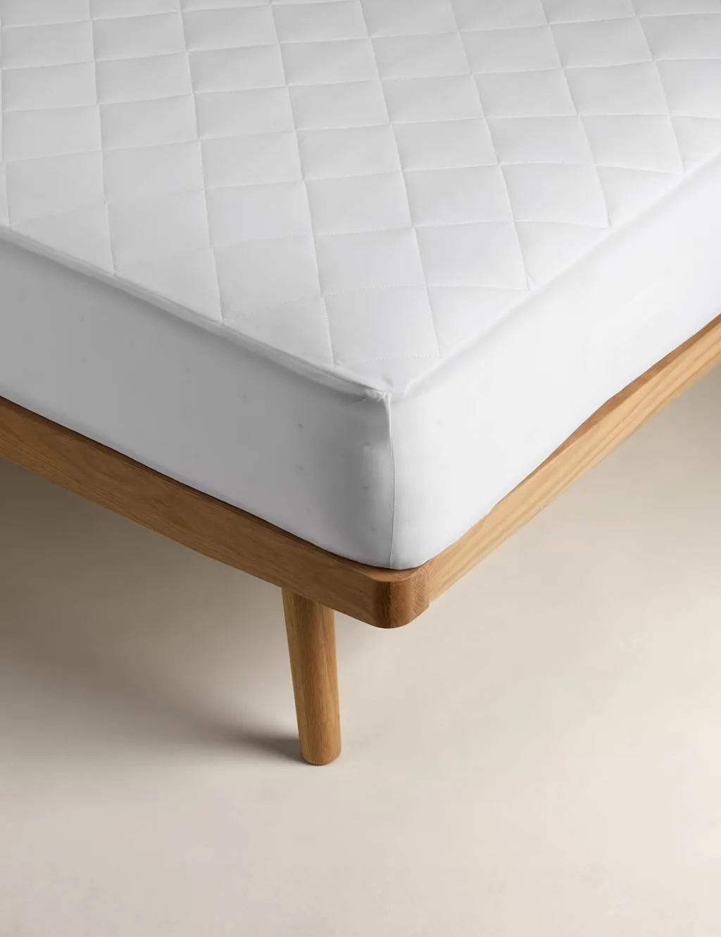 M&S Advanced Allergy Protection Extra Deep Mattress Protector White