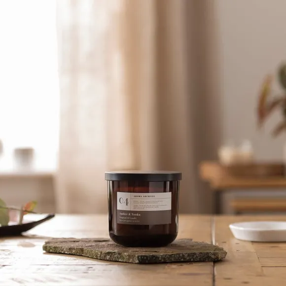 Amber and Tonka Candle 3