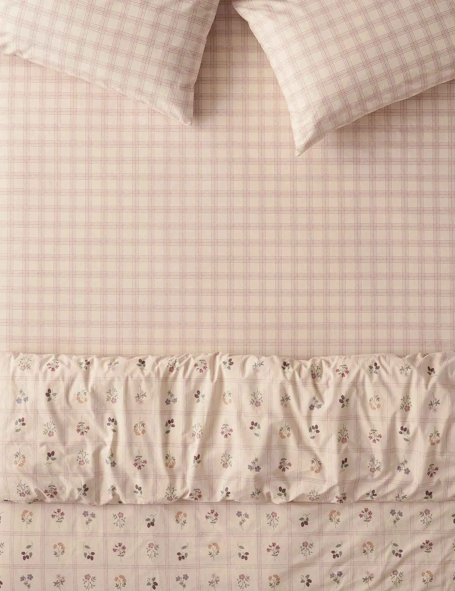 Piglet In Bed Pure Cotton Patterned Fitted Sheet Cream