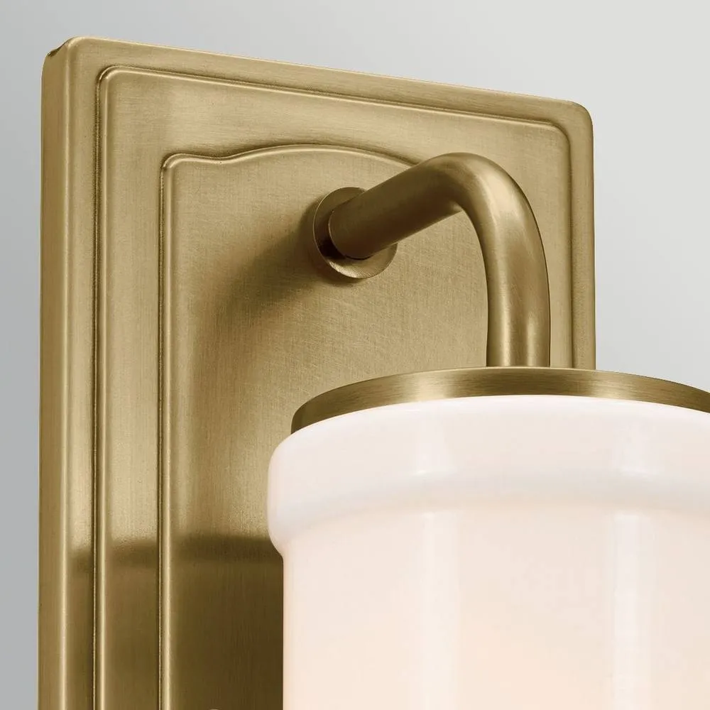 Netlighting Vetivene Wall Light Natural Brass 3000K IP44 in Gold 5