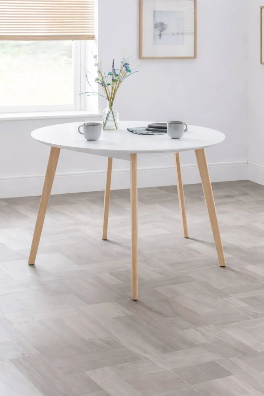 Julian Bowen Casa Round 4 Seater Dining Table in White 1