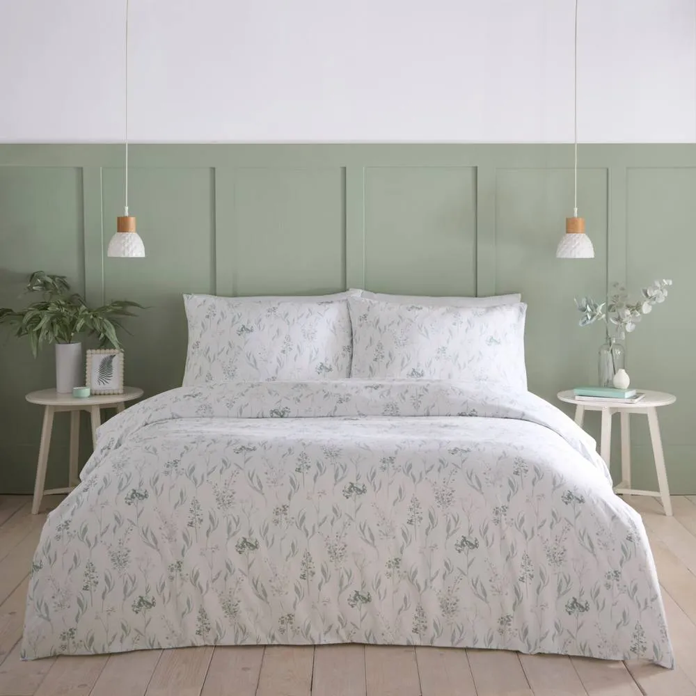 Portfolio Home Wildflower Floral Duvet Cover Quilt Set With Pillow Case Bedding in Light Green