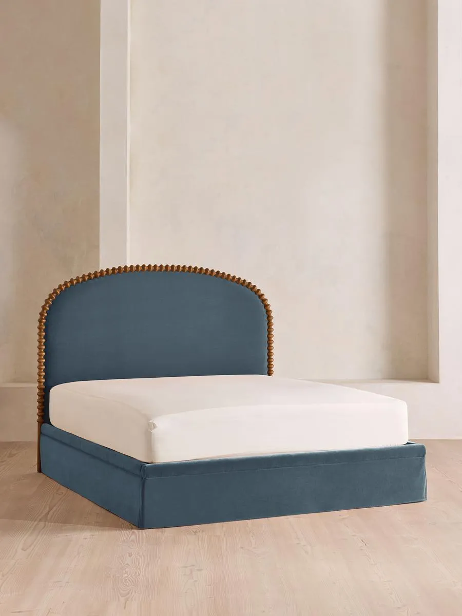 Mika Bed, King, Velvet, Grey Blue