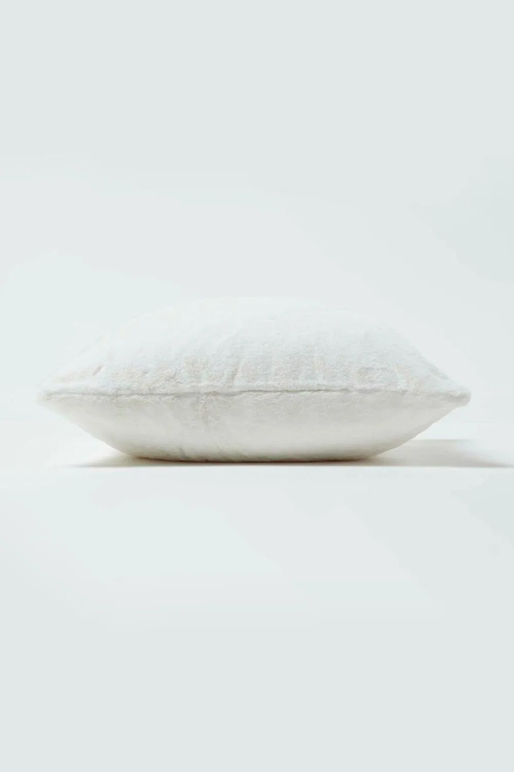 Homescapes Soft Touch Faux Fur Cushion 46 x 46 cm in Ivory 4