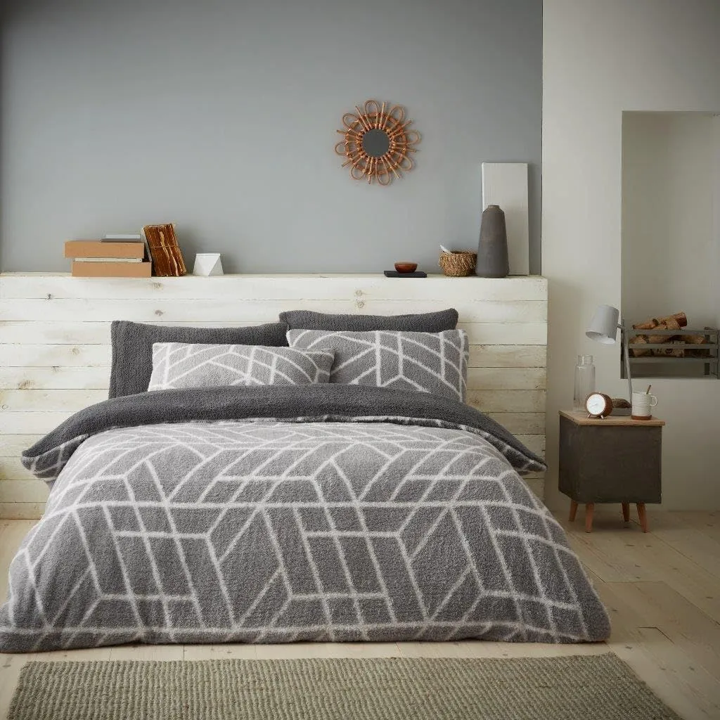 GAVENO CAVAILIA Ely Geo Printed Duvet Cover in Grey