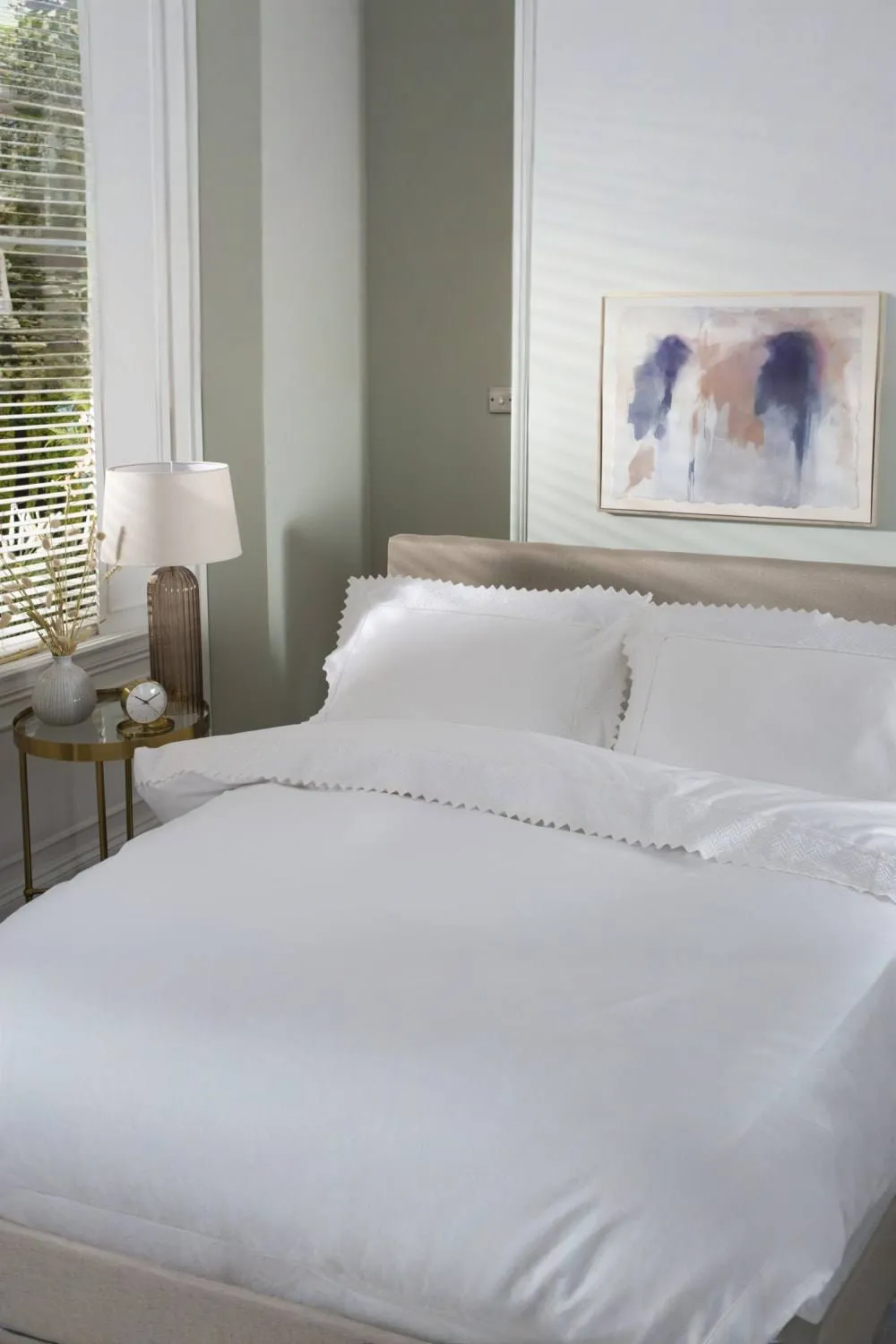 The Lyndon Company Kingston Soft Cotton Duvet Set in White 3