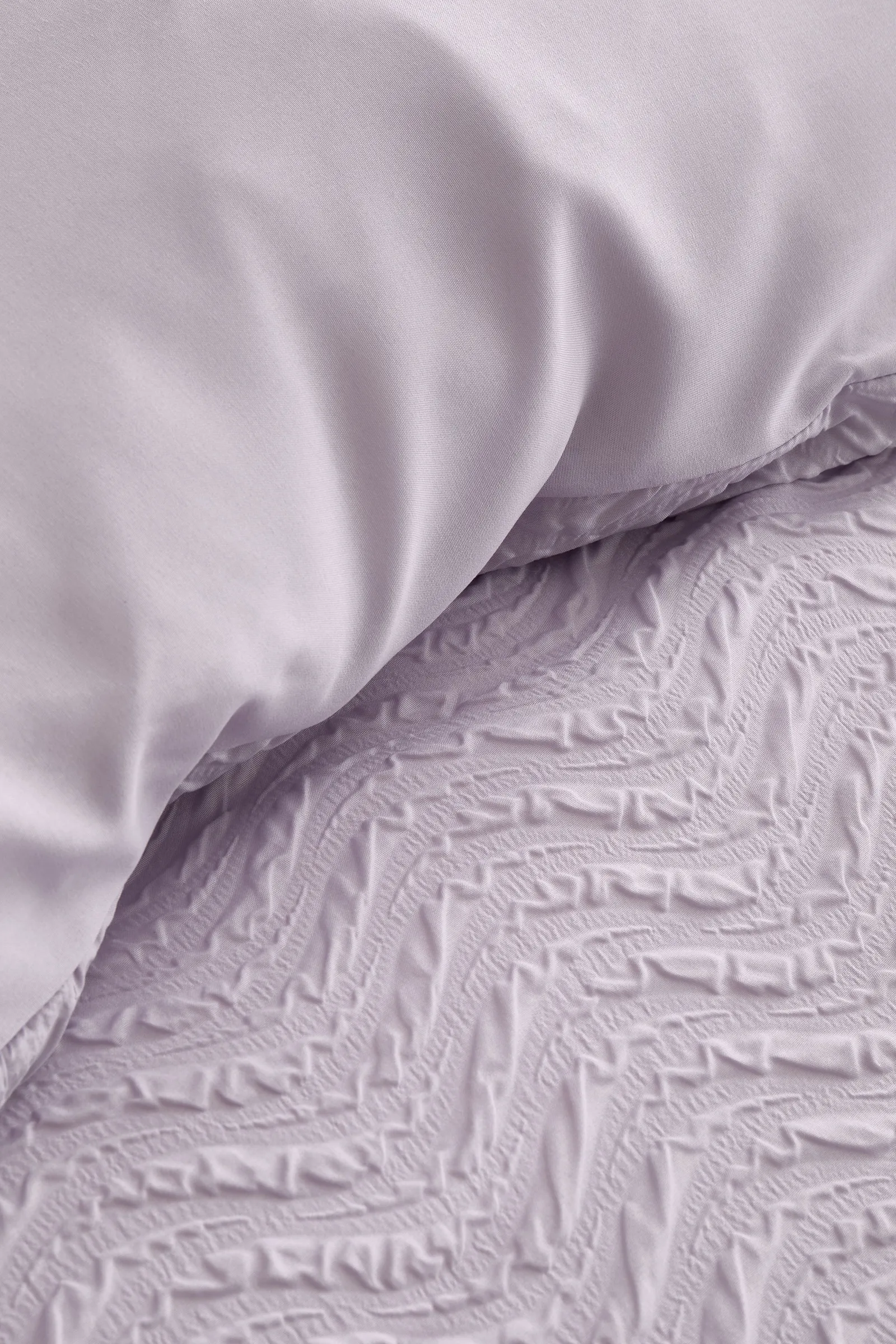 Catherine Lansfield 'Heatset Wave' Duvet Cover Set in Lilac 3