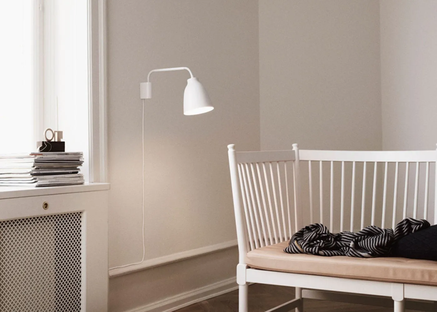 Fritz Hansen Caravaggio Read Wall Light Black 3