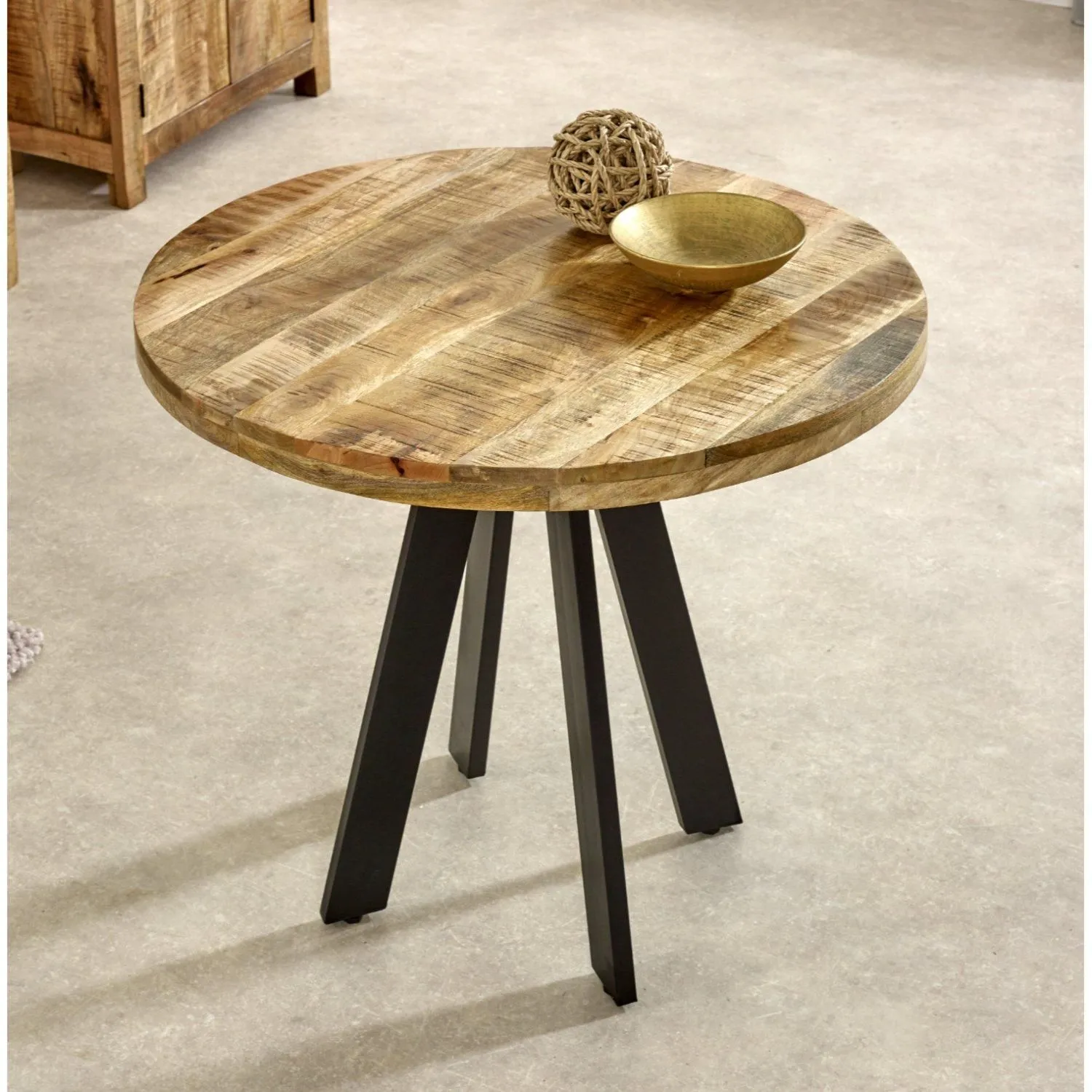 IH Design Bratton Mango Wooden 4 Seater Round Dining Table in Brown 3