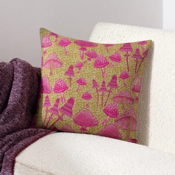 Furn. Mushroom Fields Square Cushion