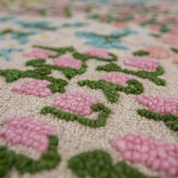Country Garden Floral Wool Rug 2