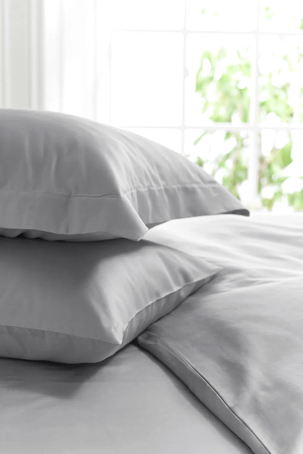 The Lyndon Company 400 Thread Count Sateen Housewife Pillowcase in Grey