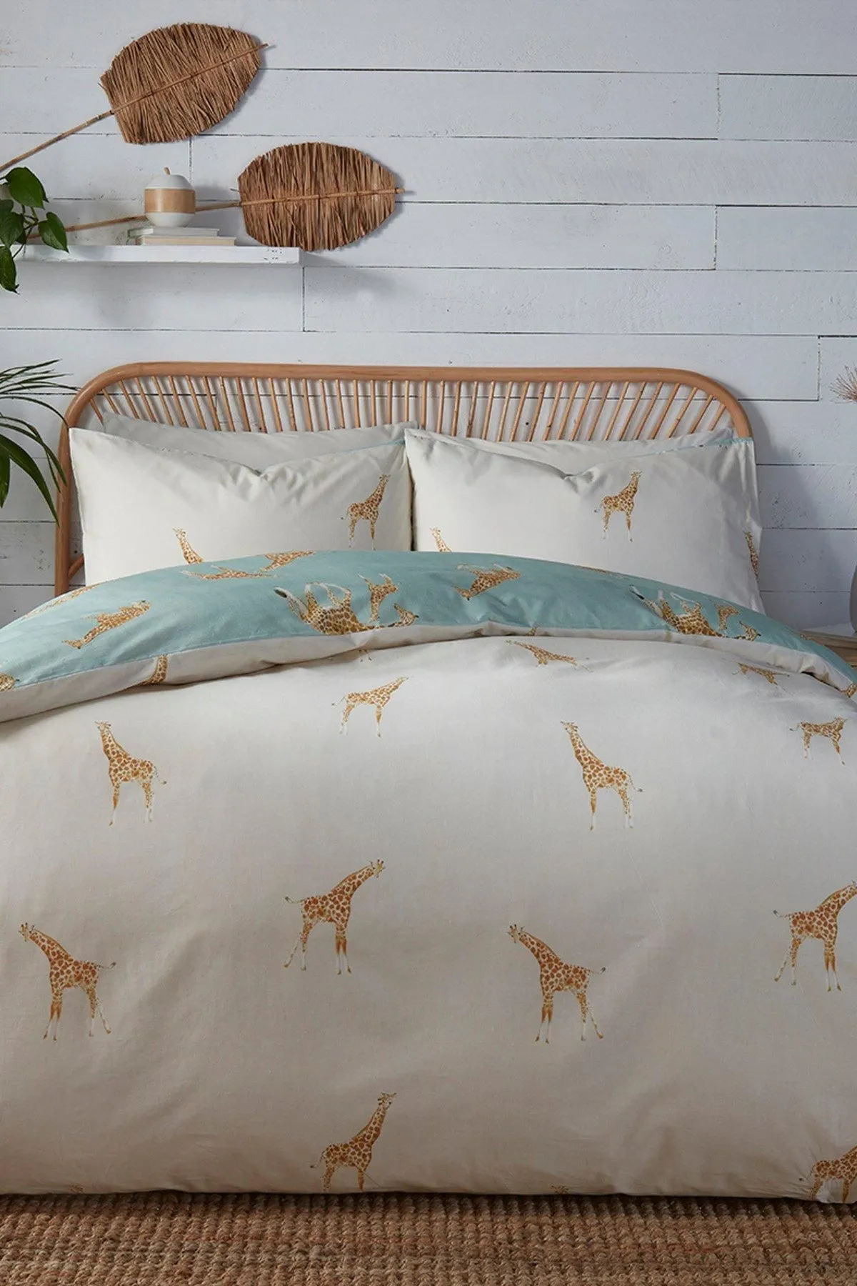 Fusion 'Milo Giraffe' Easy Care Reversible Duvet Cover Set in Duck Egg Blue 5