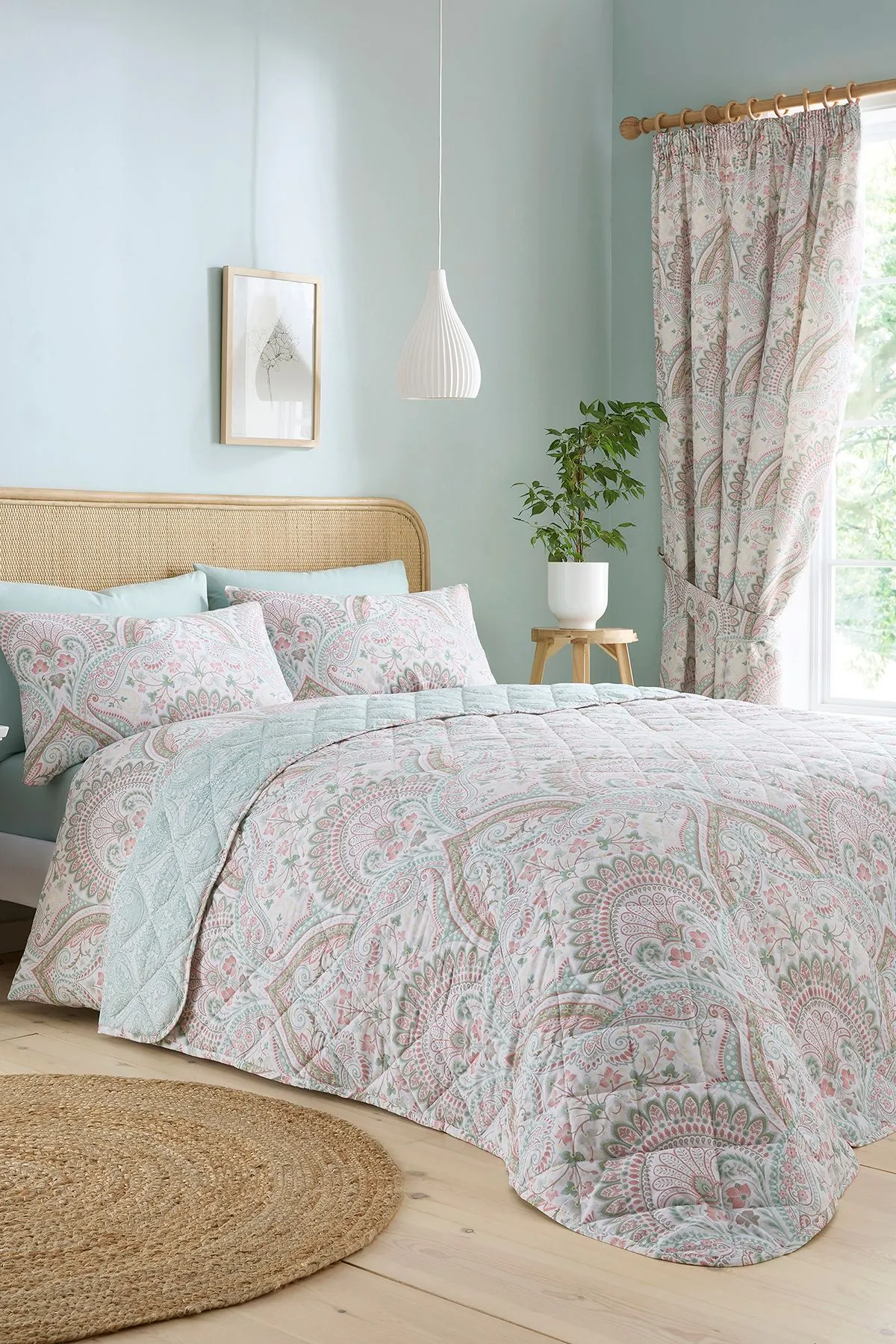 Dreams & Drapes 'Palais' Jacobean Damask Inspired Print Quilted Bedspread in Green 1