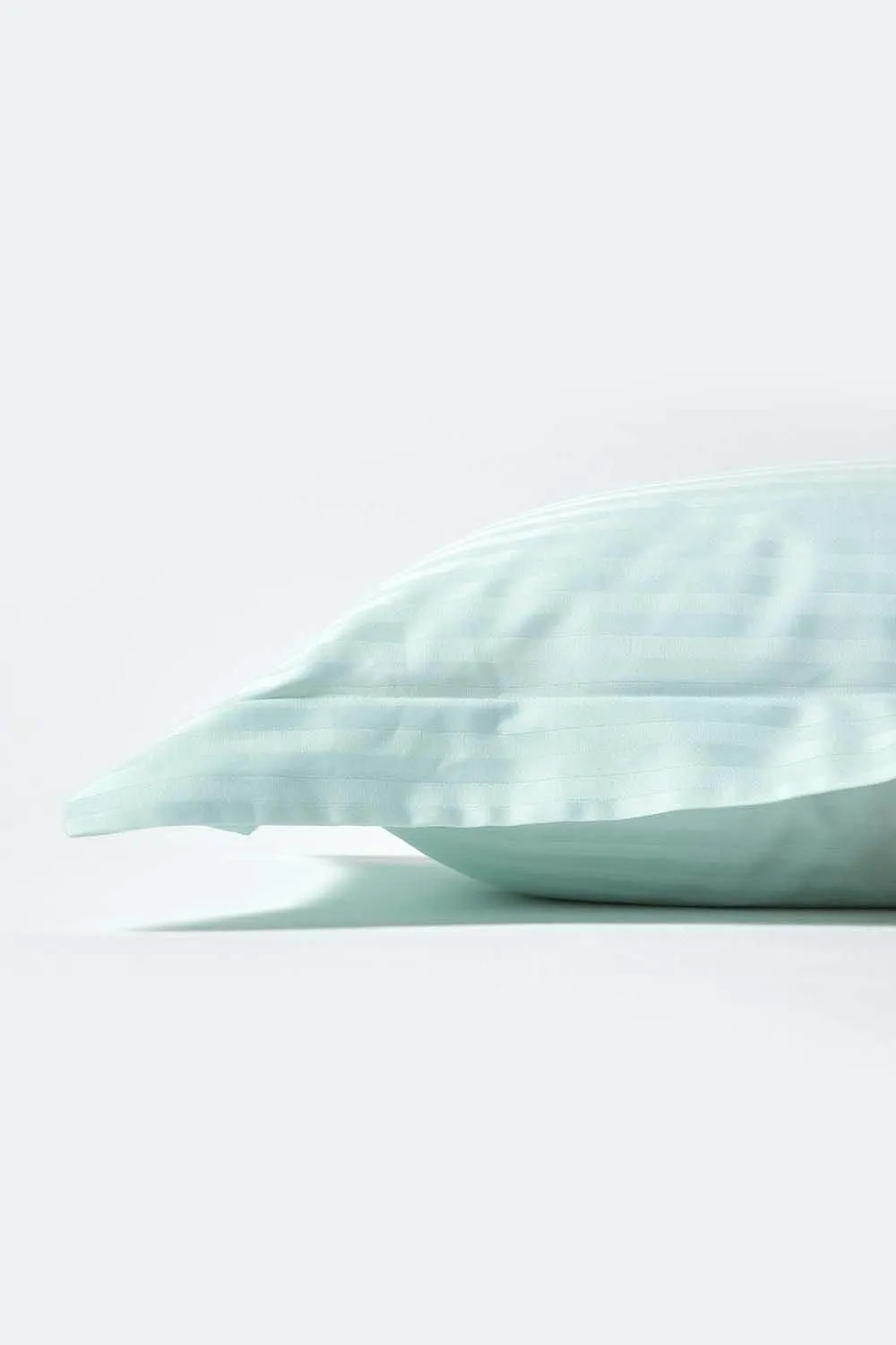 Homescapes Egyptian Cotton Ultrasoft King Size Oxford Pillowcase 330 TC in Aqua 2