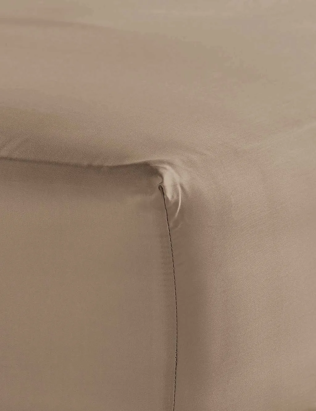 Bedfolk Cotton Sateen Deep Fitted Sheet Light Brown