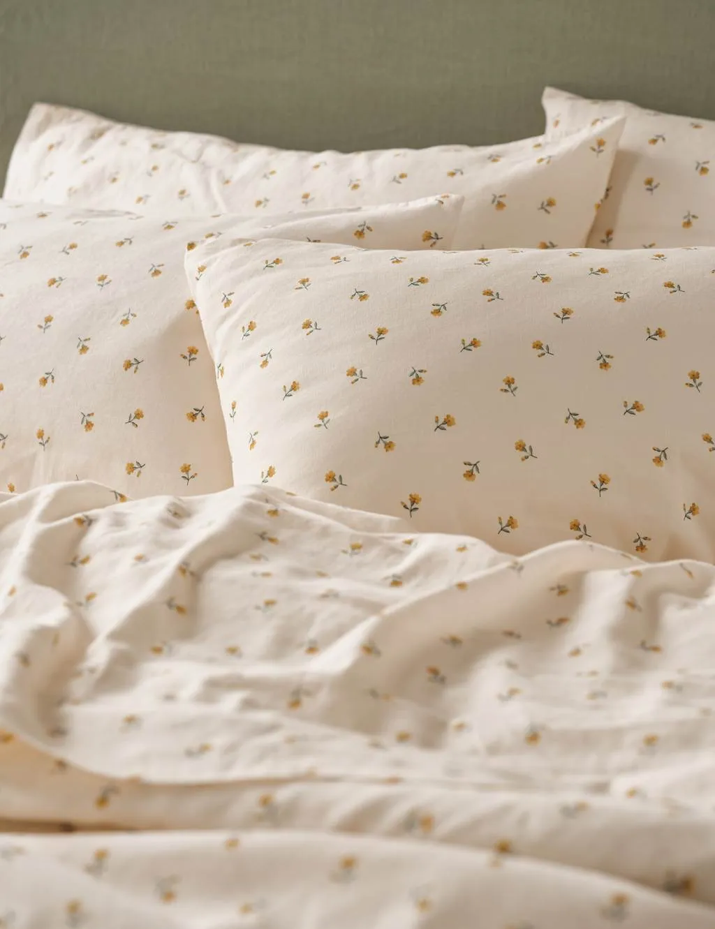 Piglet In Bed 2 Pack Linen Rich Posy Bud Pillowcases Yellow Mix