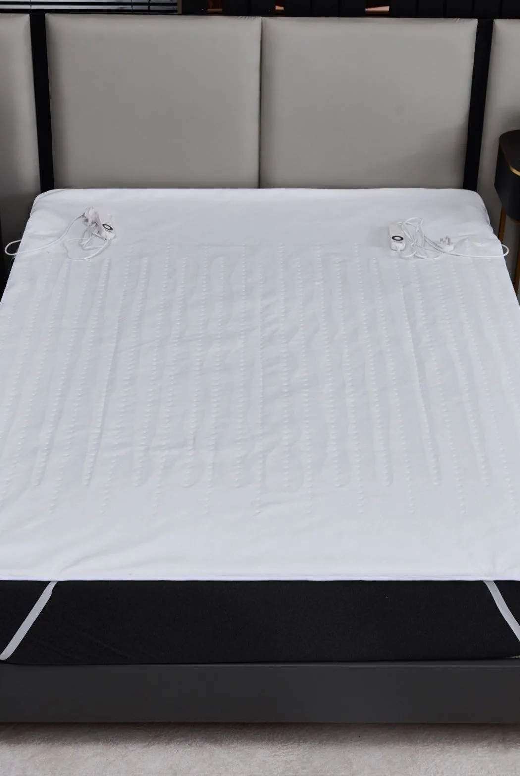 Ezysleep Premium Fleece Top Dual Control Heated Electric Blanket in White | Size: Super King