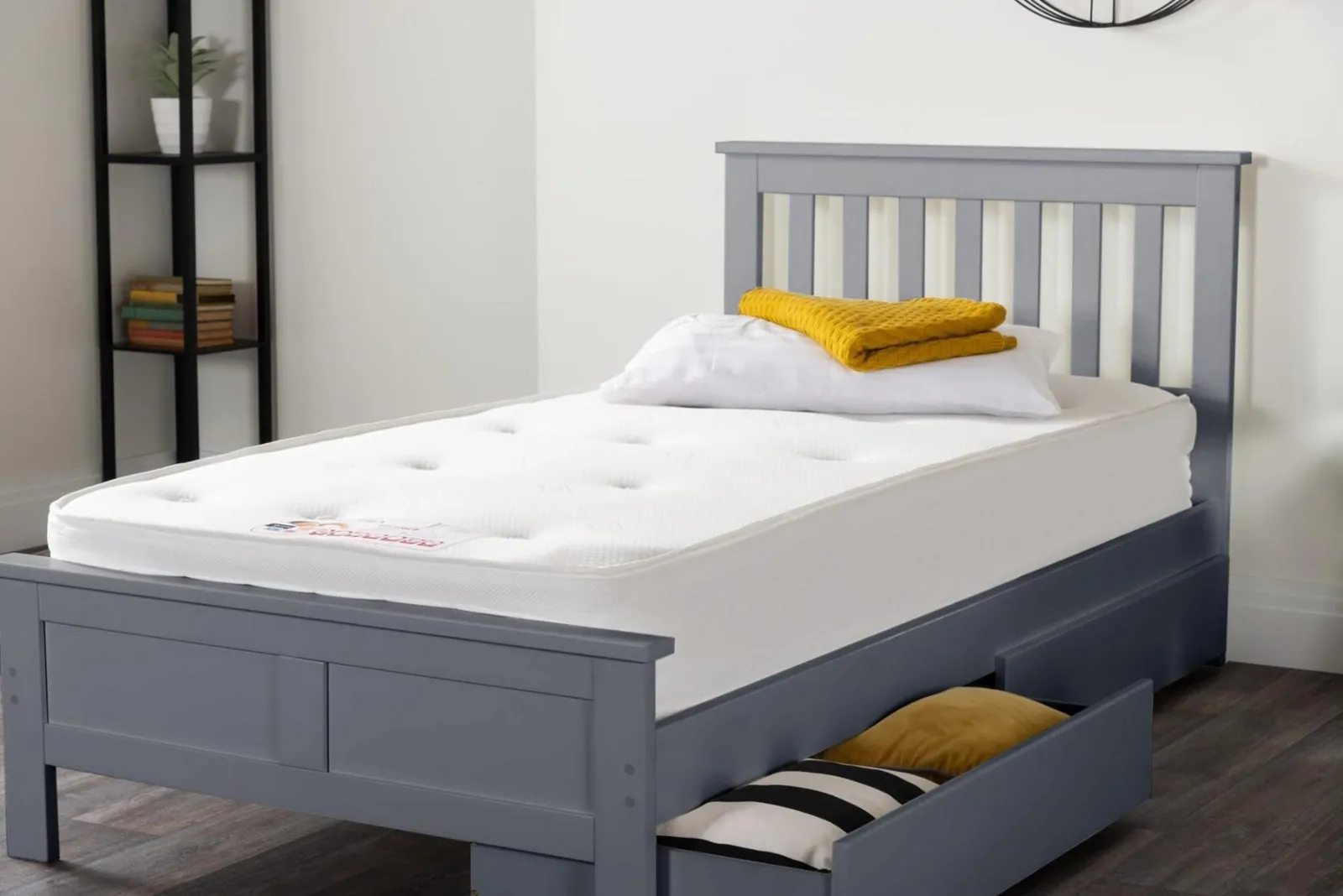 FurnitureboxUK Azure Modern White Solid Pine King Bed + Windsor Mattress + 2 Drawers in Grey 3