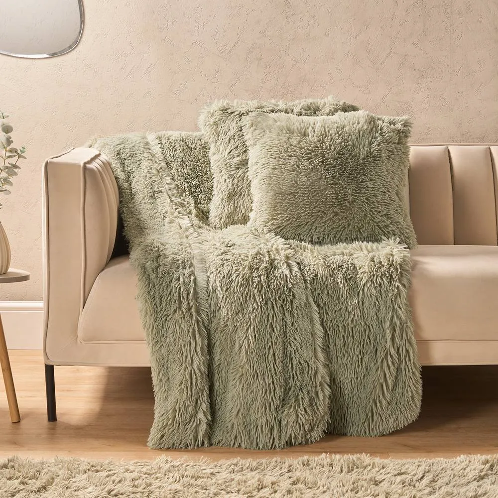 OHS Fluffy Fleece Throw Blanket in Green