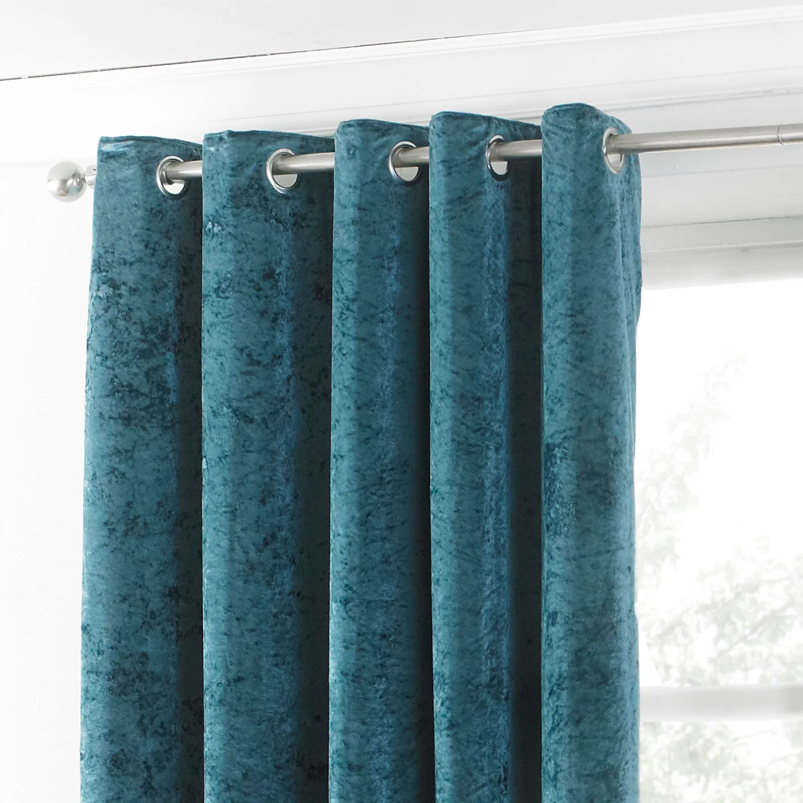 Paoletti Verona Crushed Velvet Eyelet Curtains in Teal 2